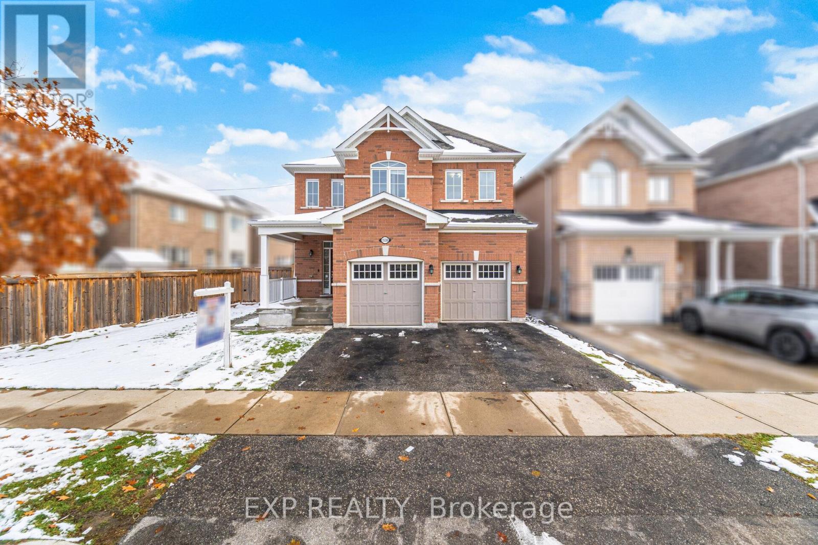 1538 Elsworthy Cross, Milton, Ontario  L9T 8Y6 - Photo 2 - W12538592