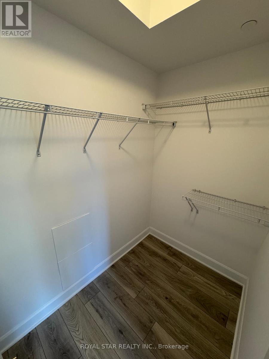 #217 - 3240 William Coltson Avenue, Oakville, Ontario  L6H 8C8 - Photo 11 - W12538632