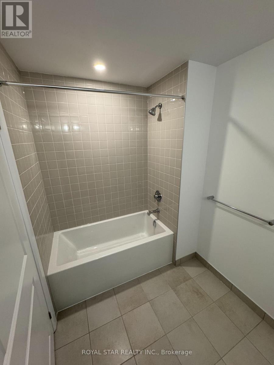 #217 - 3240 William Coltson Avenue, Oakville, Ontario  L6H 8C8 - Photo 15 - W12538632