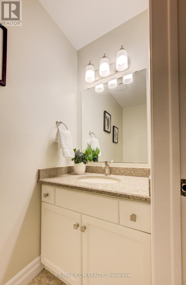 2 Dunnington Court, Kitchener, Ontario  N2A 3M5 - Photo 21 - X12538564