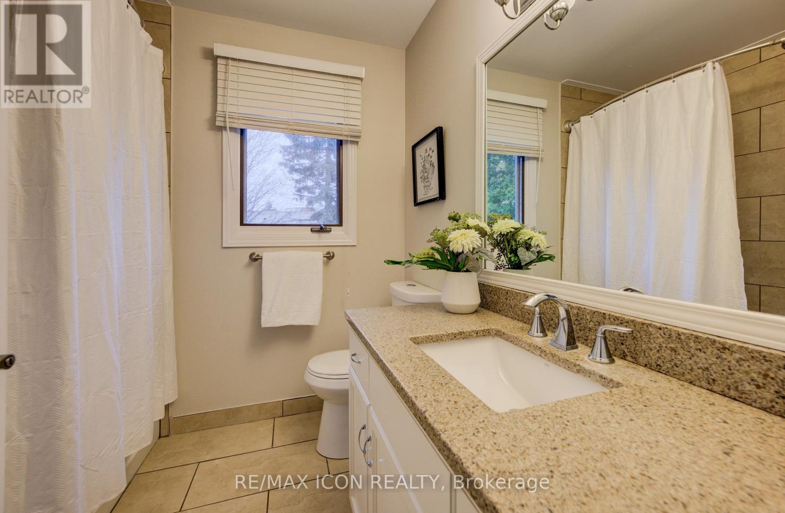 2 Dunnington Court, Kitchener, Ontario  N2A 3M5 - Photo 36 - X12538564