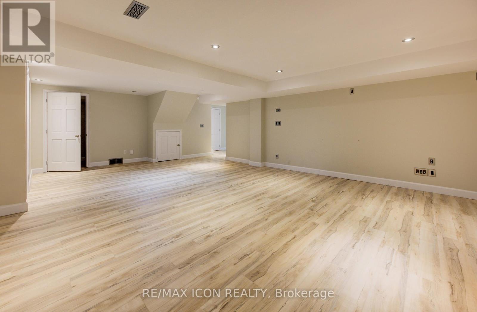 2 Dunnington Court, Kitchener, Ontario  N2A 3M5 - Photo 41 - X12538564