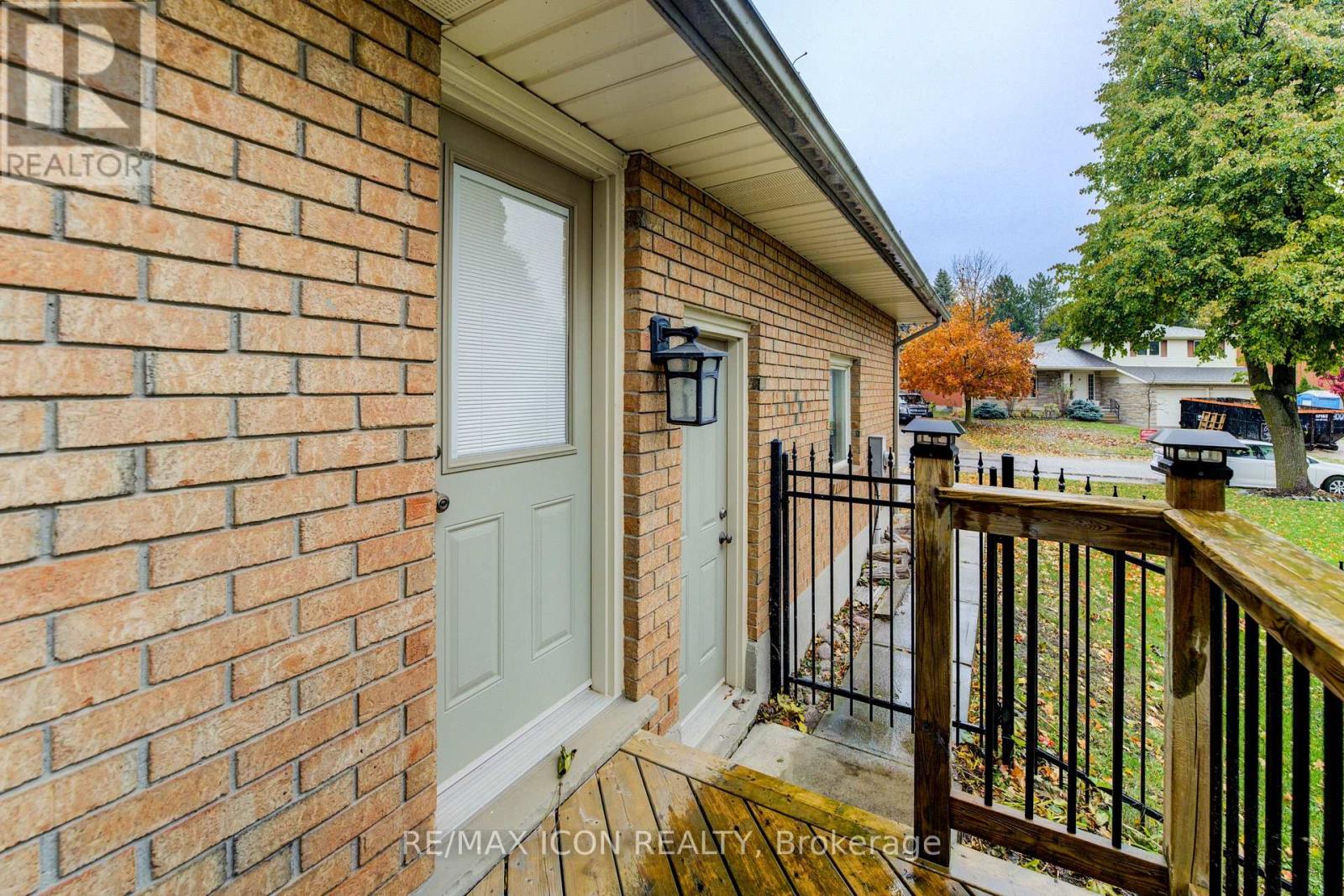 2 Dunnington Court, Kitchener, Ontario  N2A 3M5 - Photo 46 - X12538564