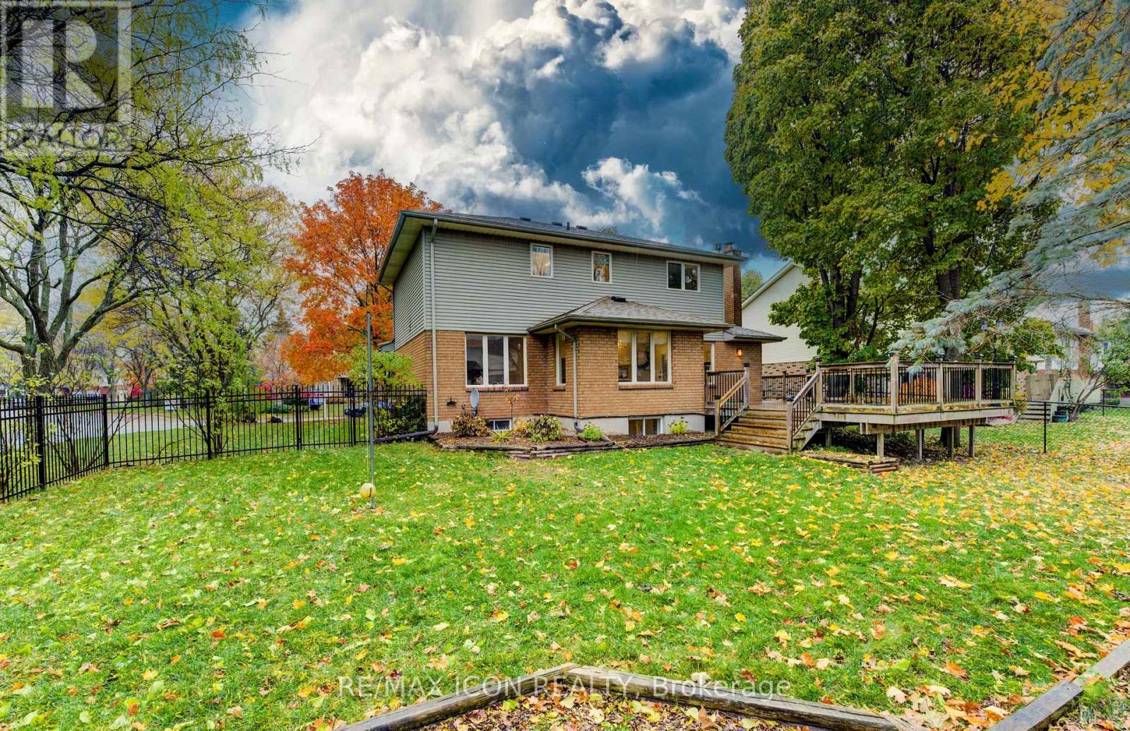 2 Dunnington Court, Kitchener, Ontario  N2A 3M5 - Photo 49 - X12538564