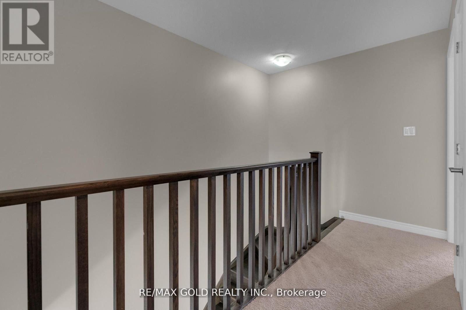 19 Santa Barbara Lane, Hamilton, Ontario  L9B 0J3 - Photo 29 - X12538590