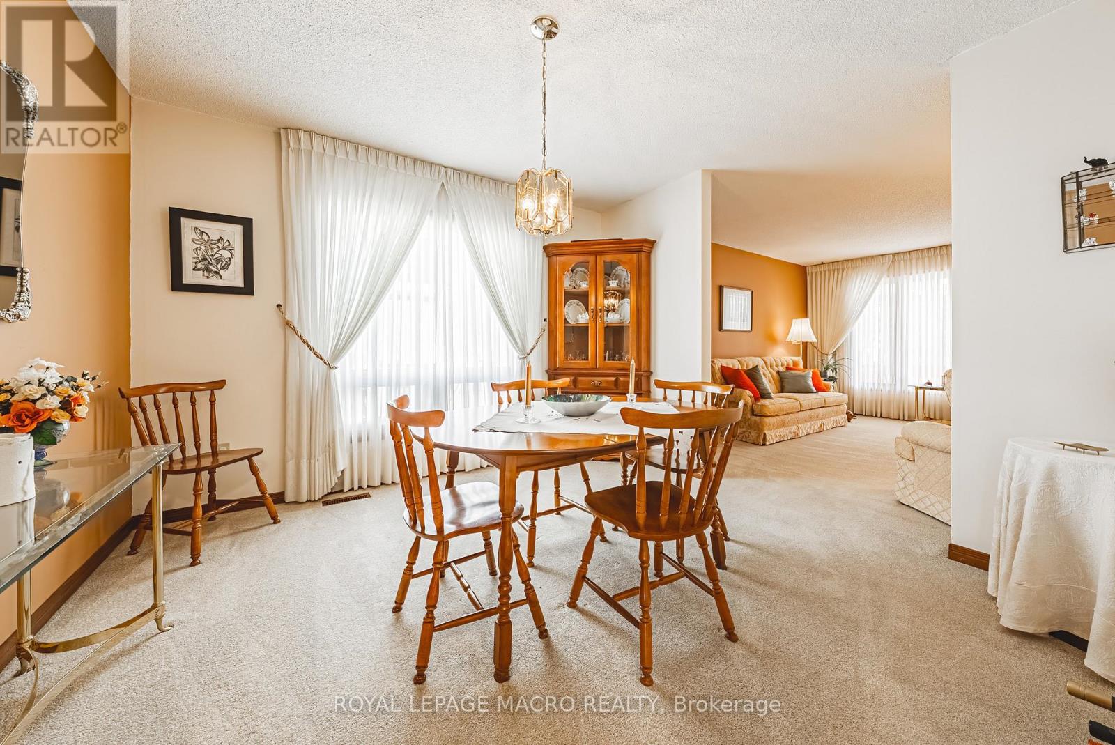 4512 Green Meadow Boulevard, Lincoln, Ontario  L3J 0A8 - Photo 6 - X12538620