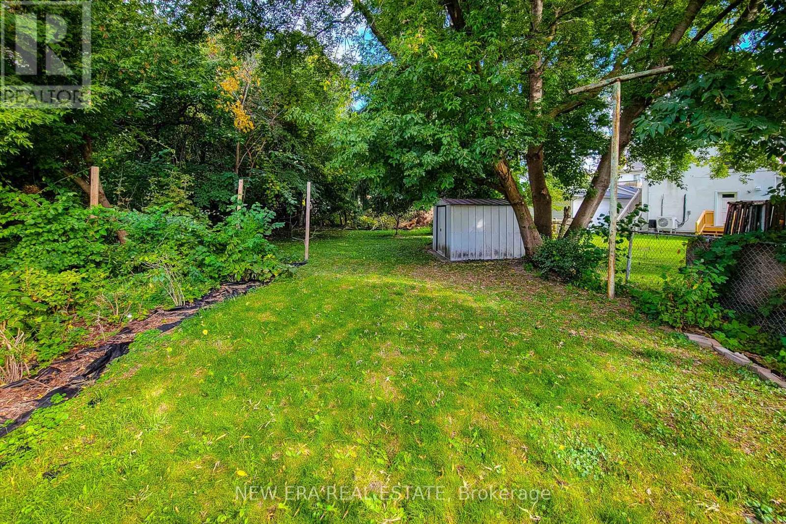 38 Haig Street, St. Catharines, Ontario  L2R 2K8 - Photo 6 - X12538640