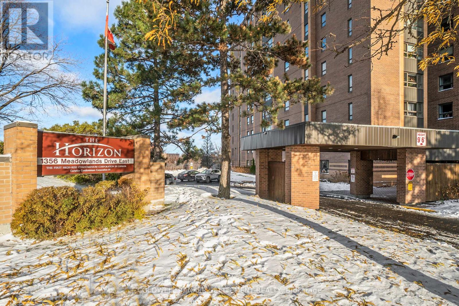 705 - 1356 Meadowlands Drive E, Ottawa, Ontario  K2E 6K6 - Photo 3 - X12538690