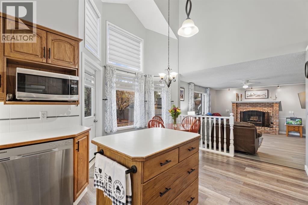 9 Hunters Mews, Okotoks, Alberta  T1S 1M2 - Photo 14 - A2265435