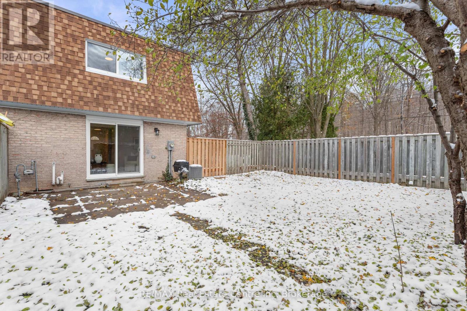 #1 - 383 Edinburgh Road S, Guelph, Ontario  N1G 2K7 - Photo 3 - X12538798