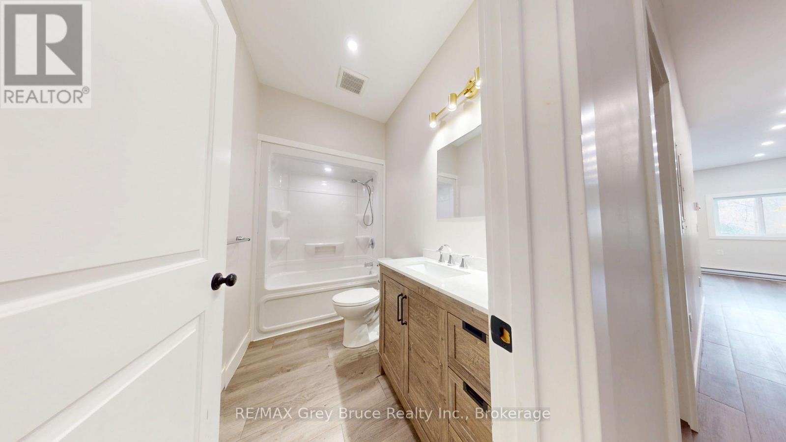 Unit 5 - 39 1st Avenue S, Arran-Elderslie, Ontario  N0G 1L0 - Photo 8 - X12538806