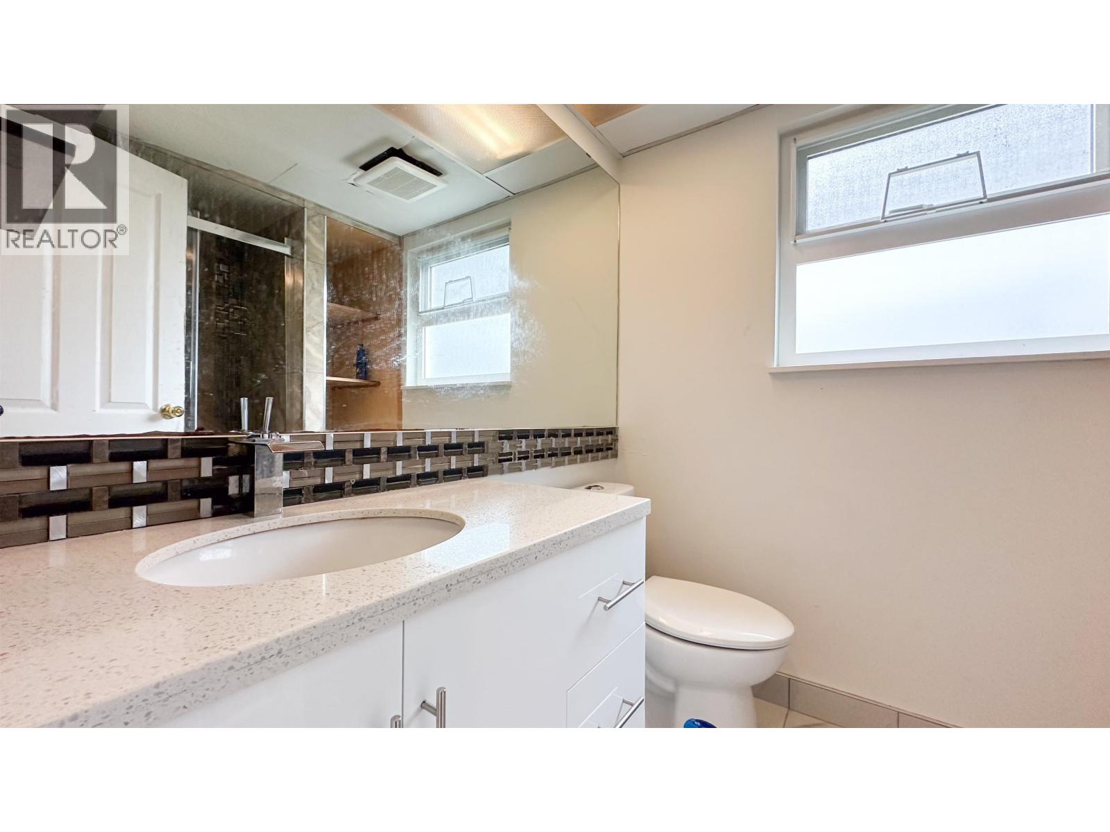 4455 Jerome Place, North Vancouver, British Columbia  V7K 2V8 - Photo 7 - R3066764