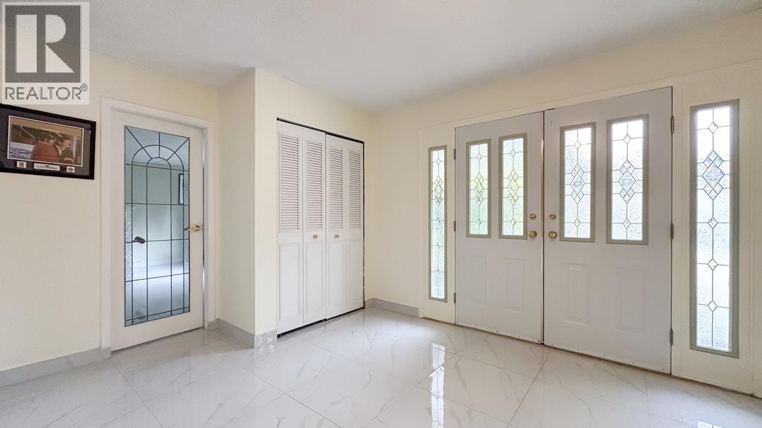 4455 Jerome Place, North Vancouver, British Columbia  V7K 2V8 - Photo 3 - R3066764