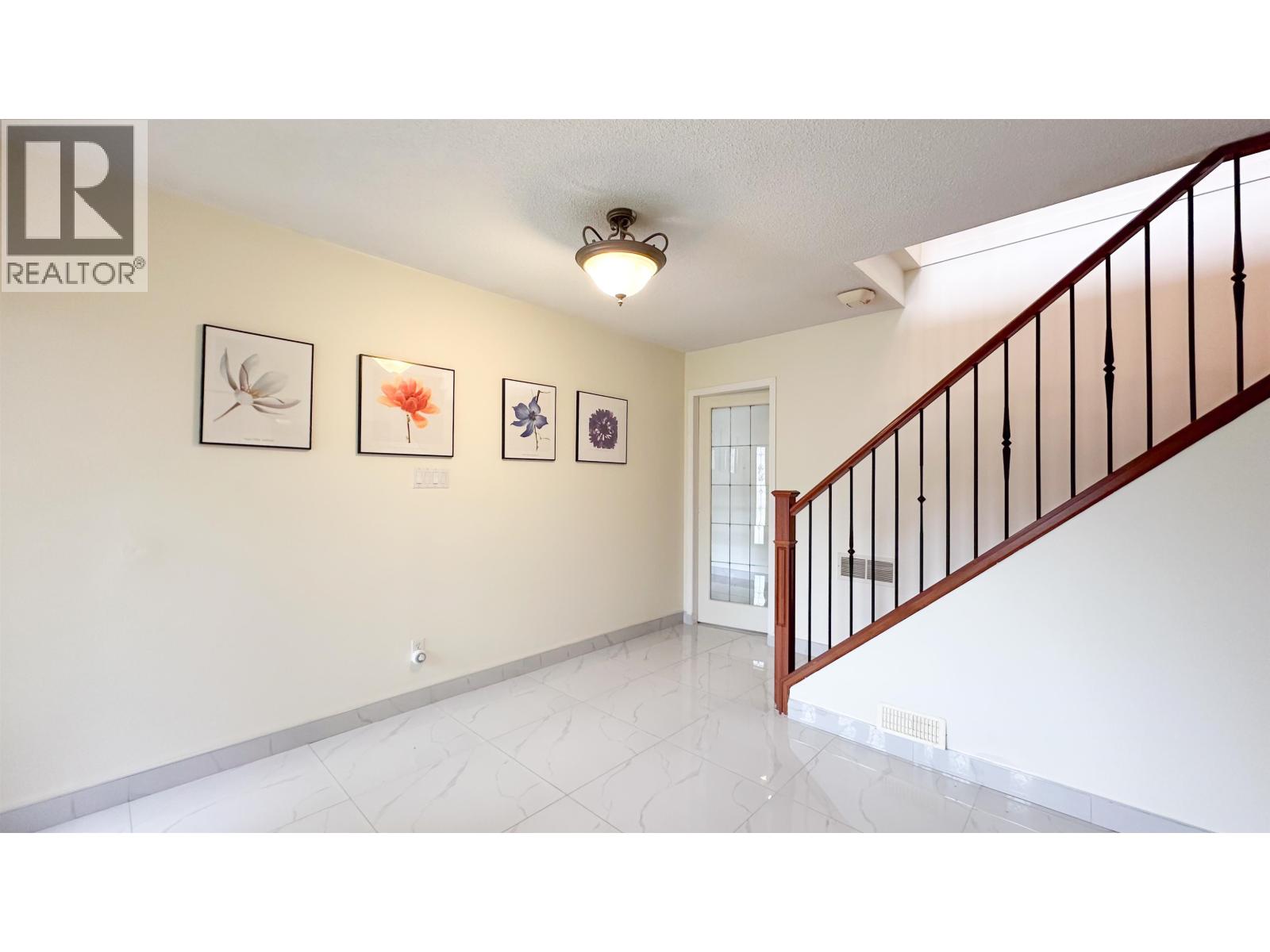 4455 Jerome Place, North Vancouver, British Columbia  V7K 2V8 - Photo 6 - R3066764