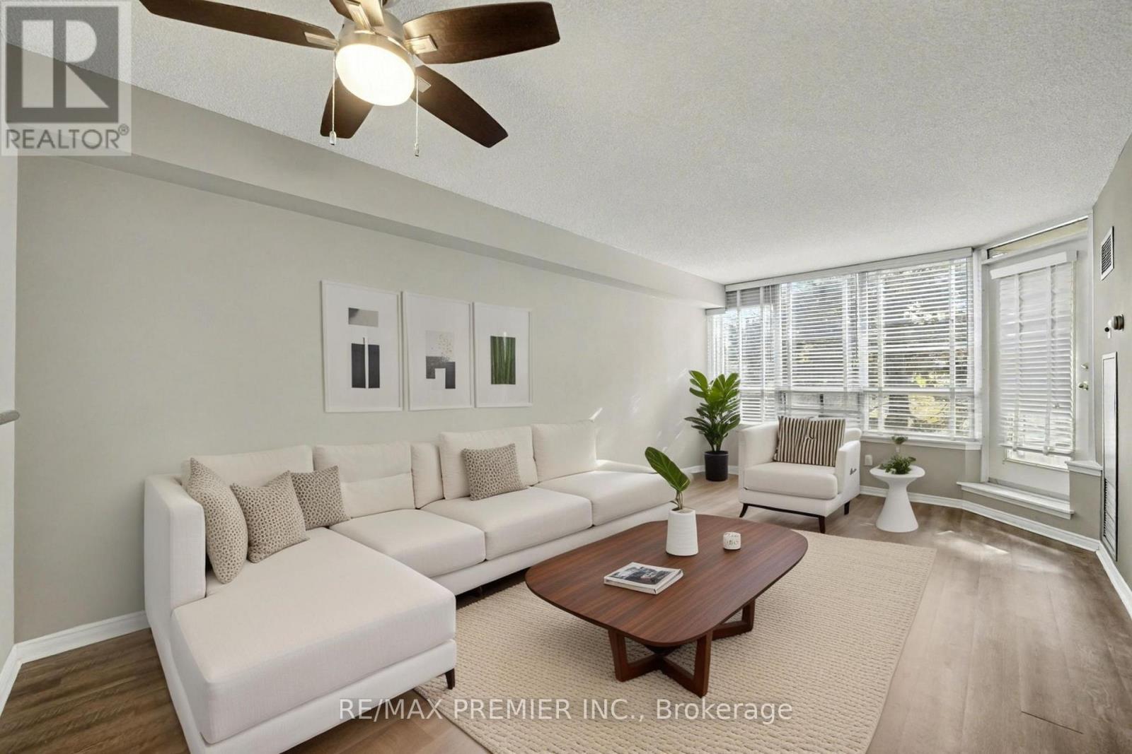 208 - 91 Townsgate Drive, Vaughan, Ontario  L4J 8E8 - Photo 12 - N12529106