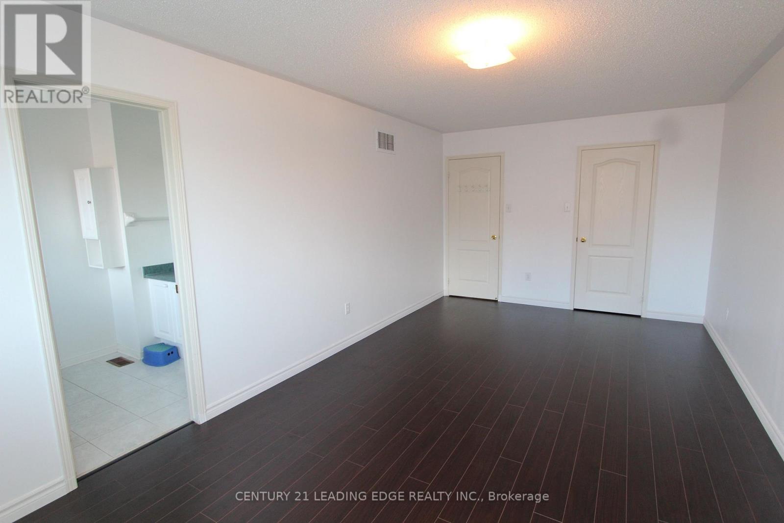 308 Castlemore Avenue, Markham, Ontario  L6C 2R5 - Photo 9 - N12536320