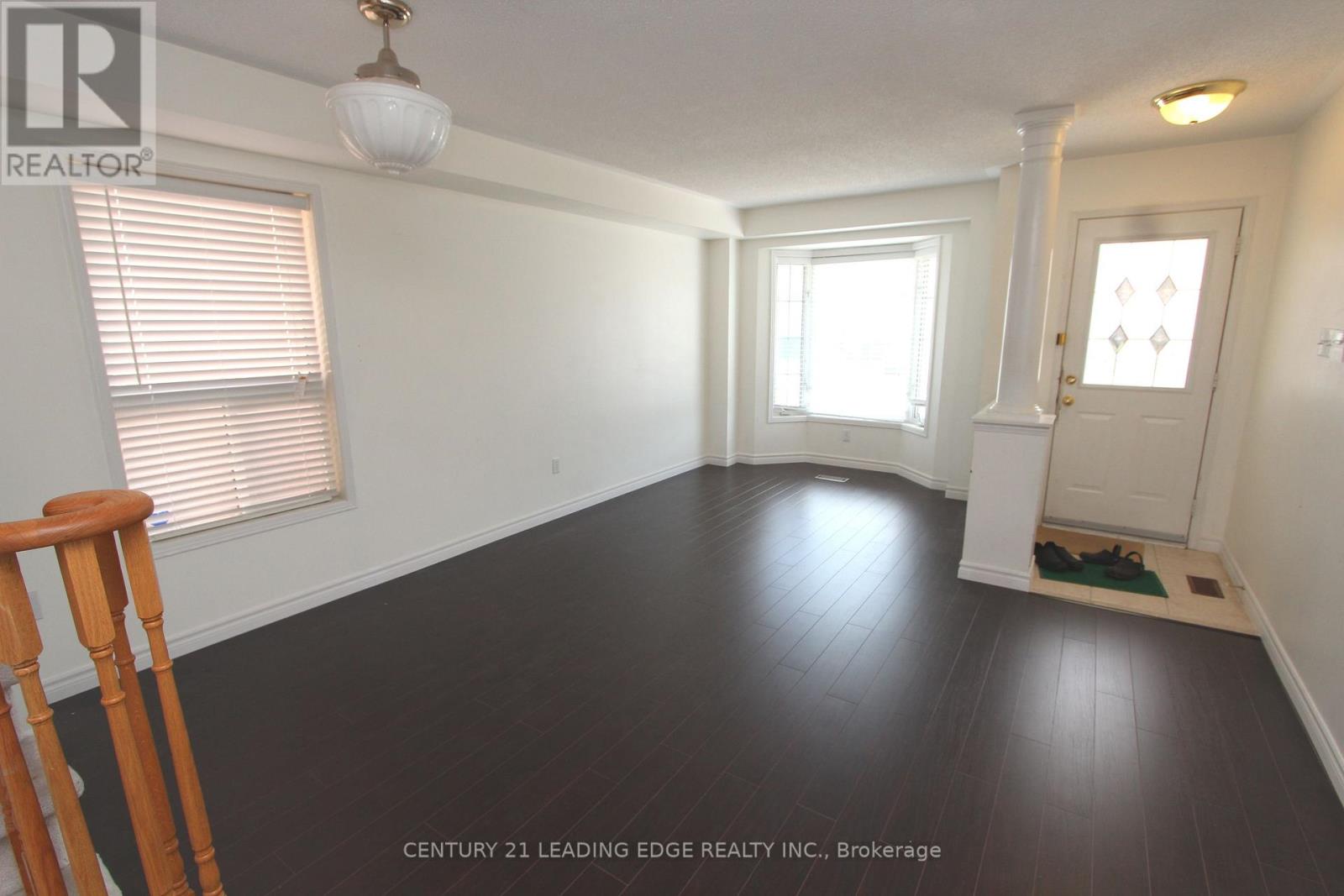 308 Castlemore Avenue, Markham, Ontario  L6C 2R5 - Photo 3 - N12536320