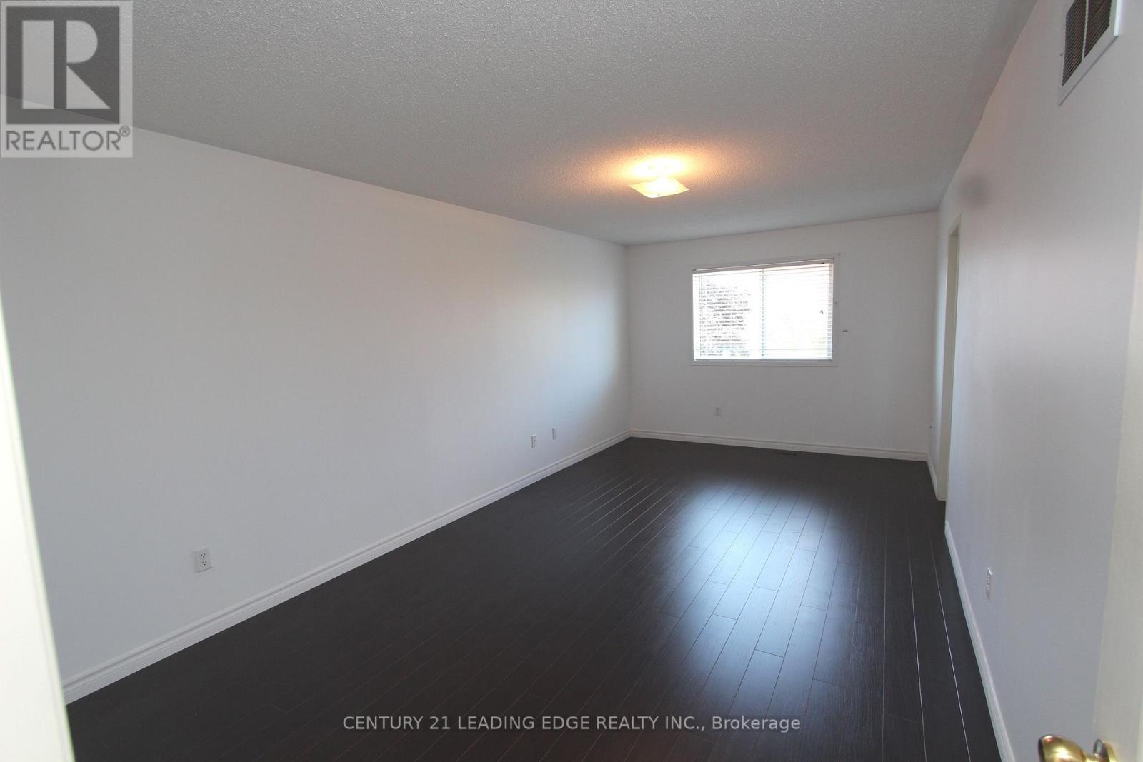 308 Castlemore Avenue, Markham, Ontario  L6C 2R5 - Photo 8 - N12536320