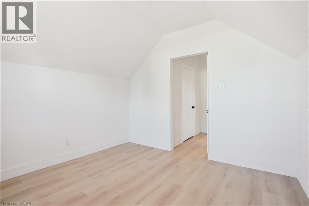 41 Cameron Avenue S, Hamilton, Ontario  L8K 2X1 - Photo 14 - 40787721