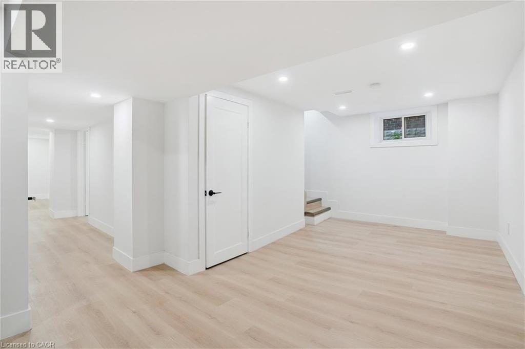 41 Cameron Avenue S, Hamilton, Ontario  L8K 2X1 - Photo 19 - 40787721