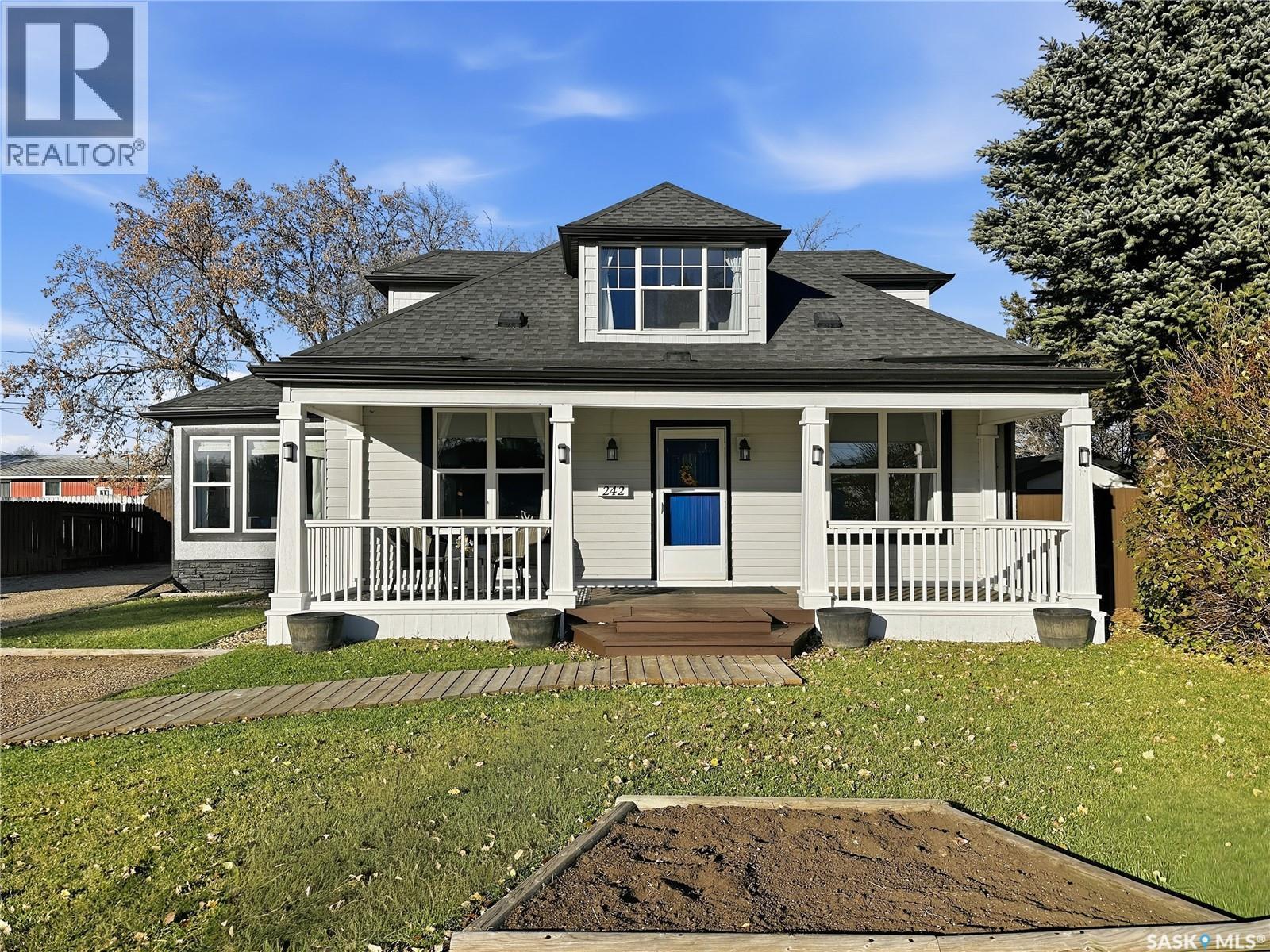 242 30th STREET, battleford, Saskatchewan
