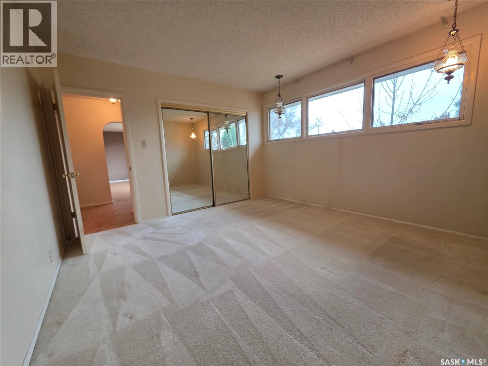 1445 Winnie Street, Swift Current, Saskatchewan  S9H 1R2 - Photo 14 - SK023927