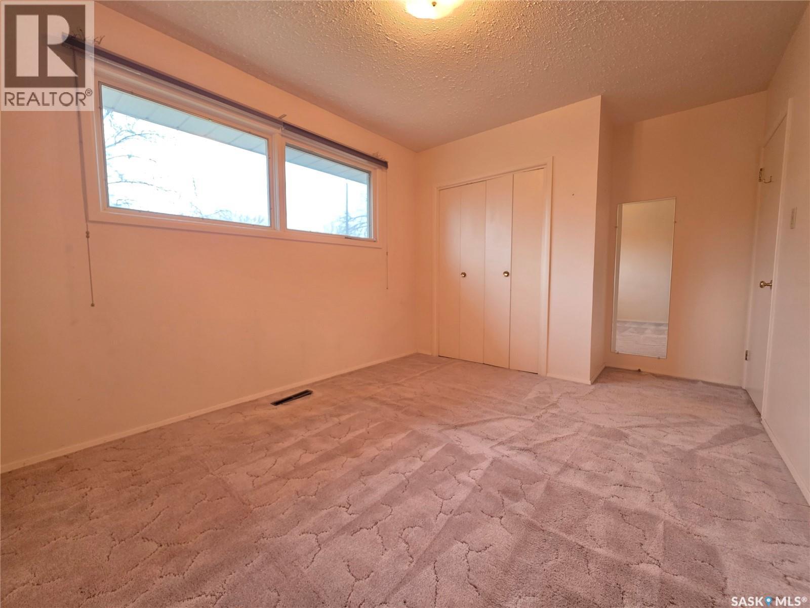 1445 Winnie Street, Swift Current, Saskatchewan  S9H 1R2 - Photo 18 - SK023927