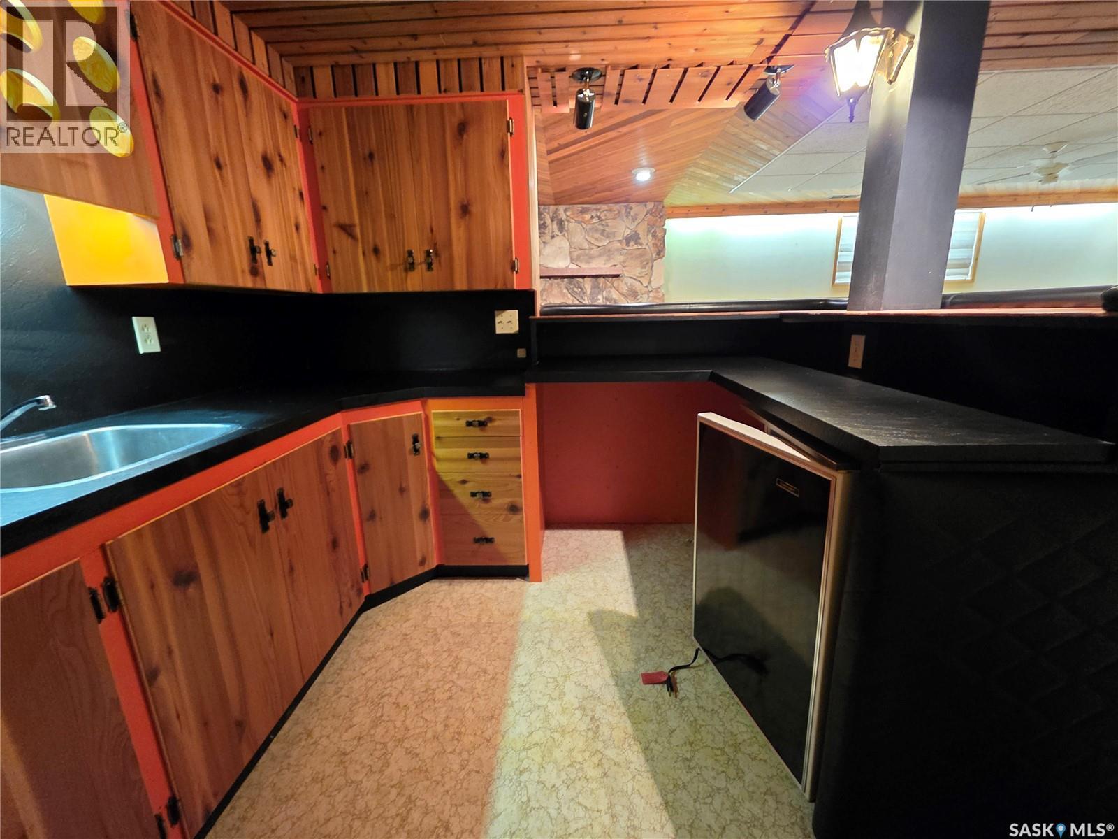 1445 Winnie Street, Swift Current, Saskatchewan  S9H 1R2 - Photo 33 - SK023927