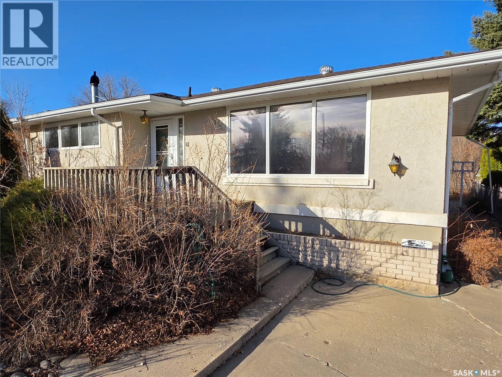 1445 Winnie Street, Swift Current, Saskatchewan  S9H 1R2 - Photo 49 - SK023927