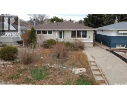 1445 Winnie Street North East, Swift Current, Ca