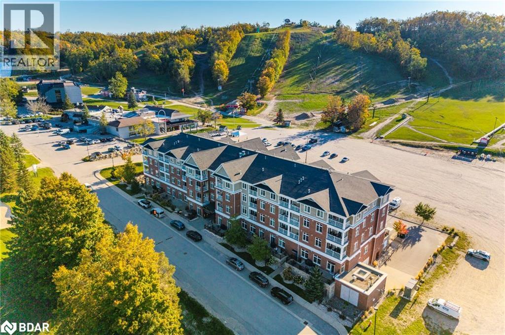 40 HORSESHOE BOULEVARD Boulevard Unit# 207, Oro-Medonte, Ontario