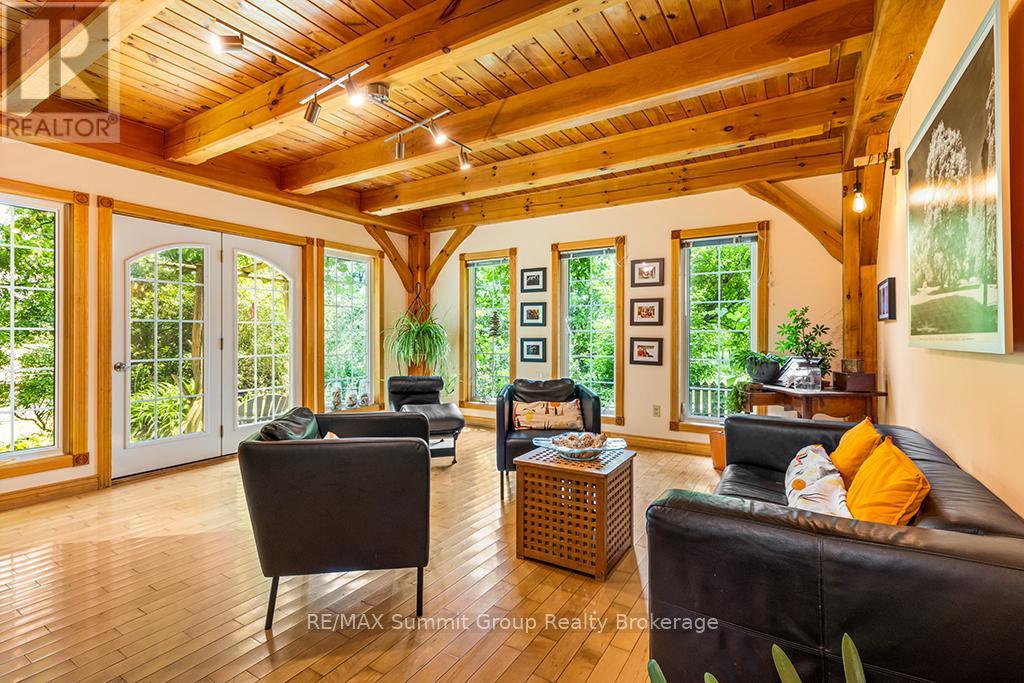 795099 East Back Line, Grey Highlands, Ontario  N0C 1H0 - Photo 4 - X12346939