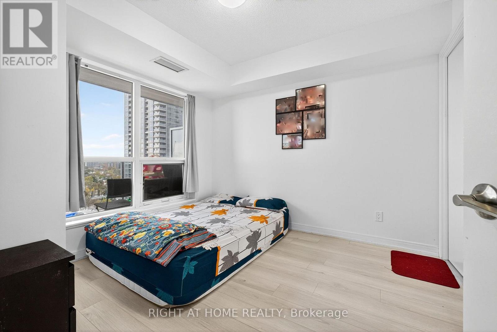 2015 - 181 Village Green Square, Toronto, Ontario  M1S 0K6 - Photo 12 - E12538212