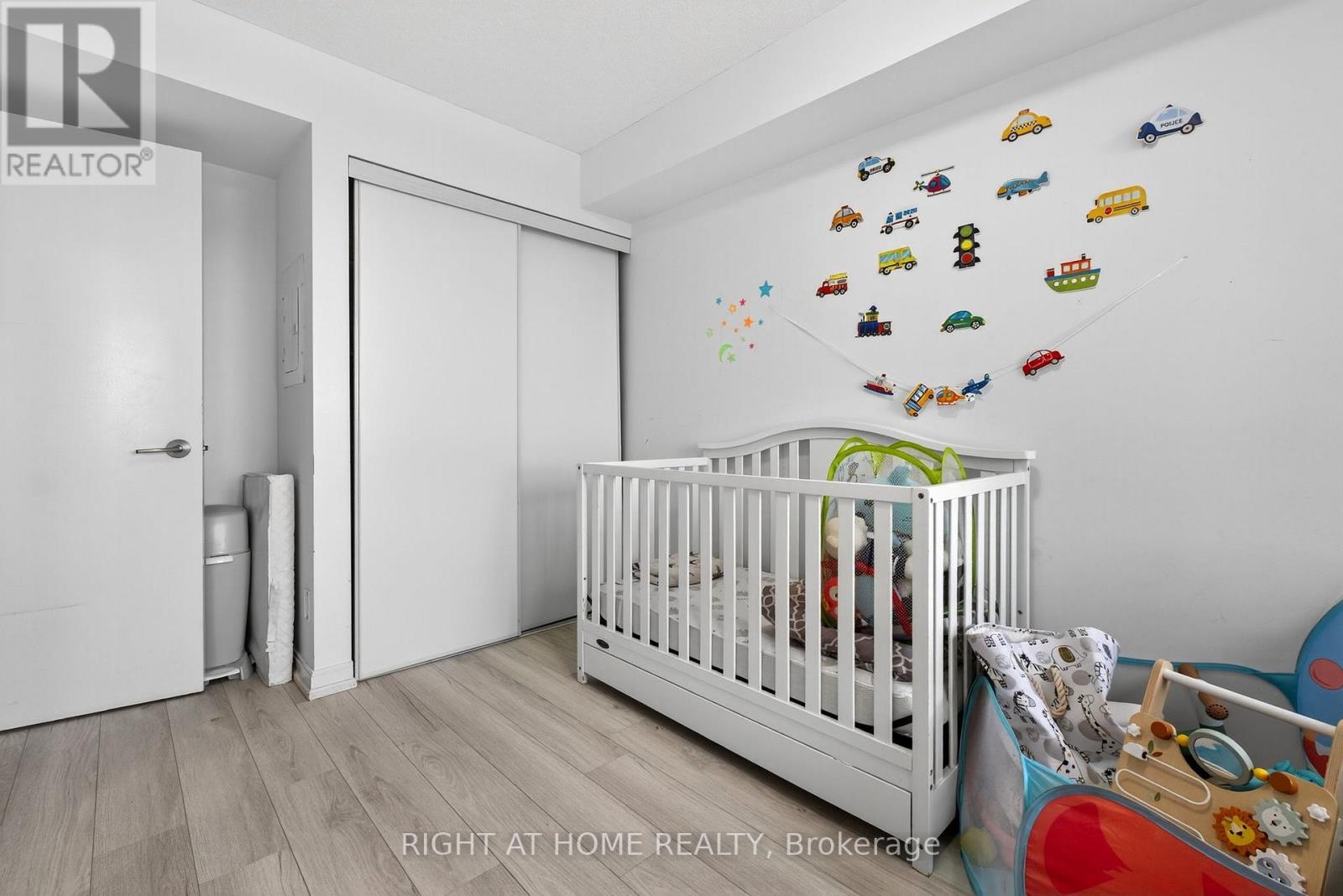 2015 - 181 Village Green Square, Toronto, Ontario  M1S 0K6 - Photo 16 - E12538212