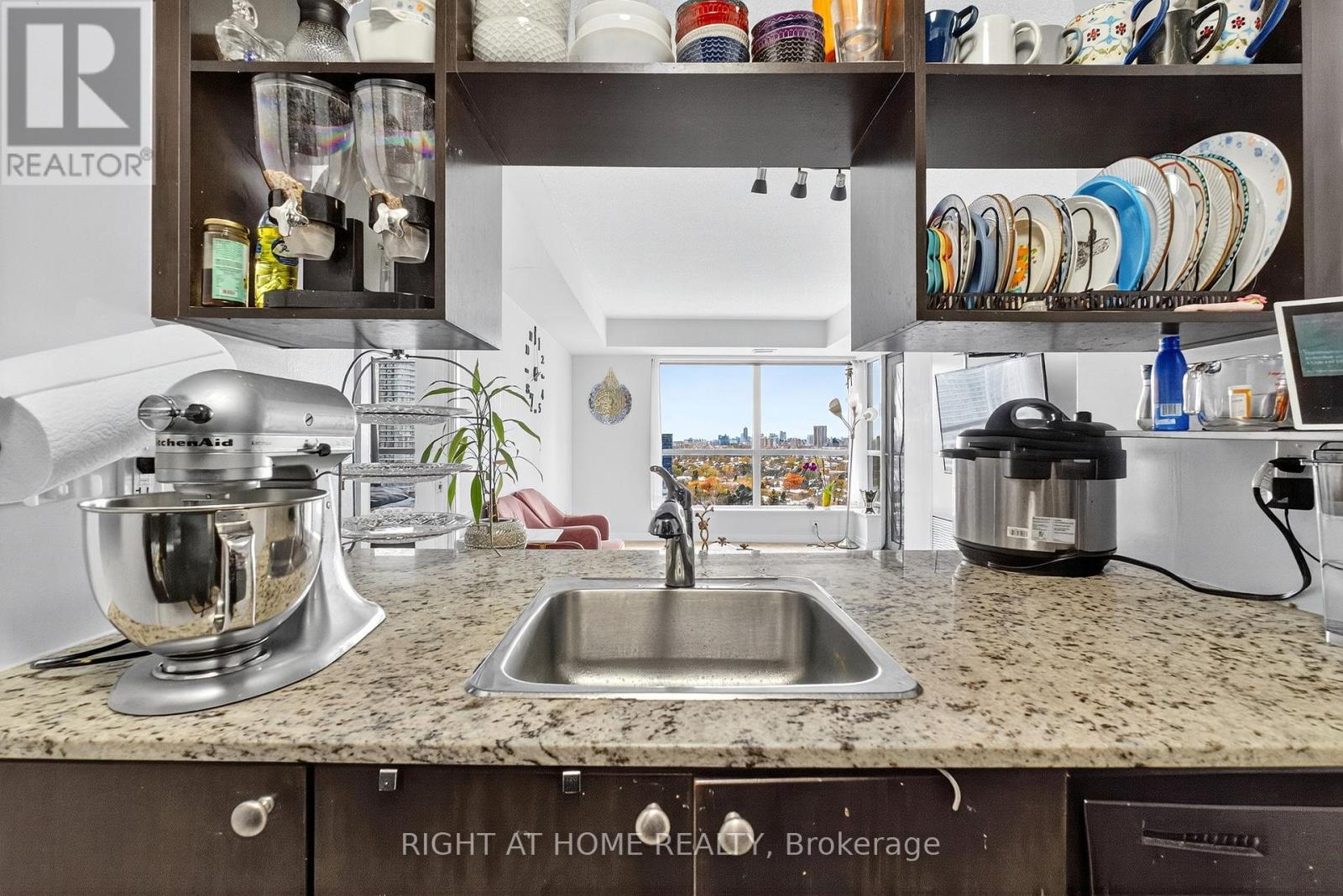 2015 - 181 Village Green Square, Toronto, Ontario  M1S 0K6 - Photo 19 - E12538212