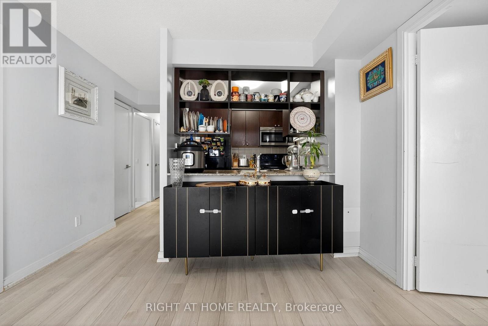 2015 - 181 Village Green Square, Toronto, Ontario  M1S 0K6 - Photo 20 - E12538212