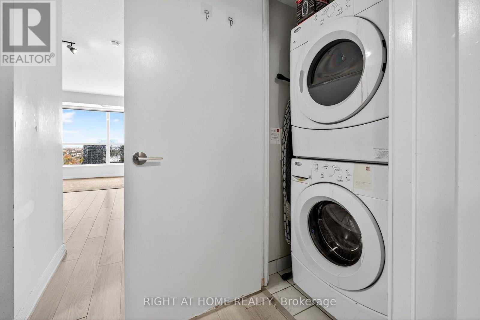 2015 - 181 Village Green Square, Toronto, Ontario  M1S 0K6 - Photo 22 - E12538212