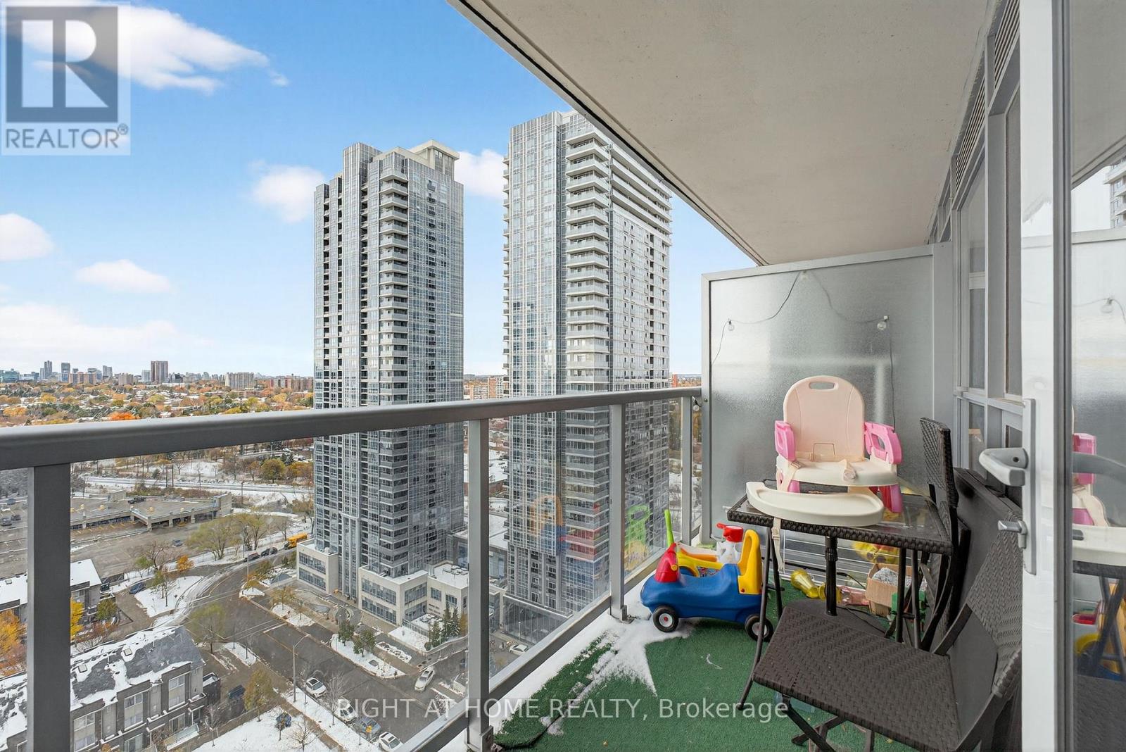 2015 - 181 Village Green Square, Toronto, Ontario  M1S 0K6 - Photo 23 - E12538212