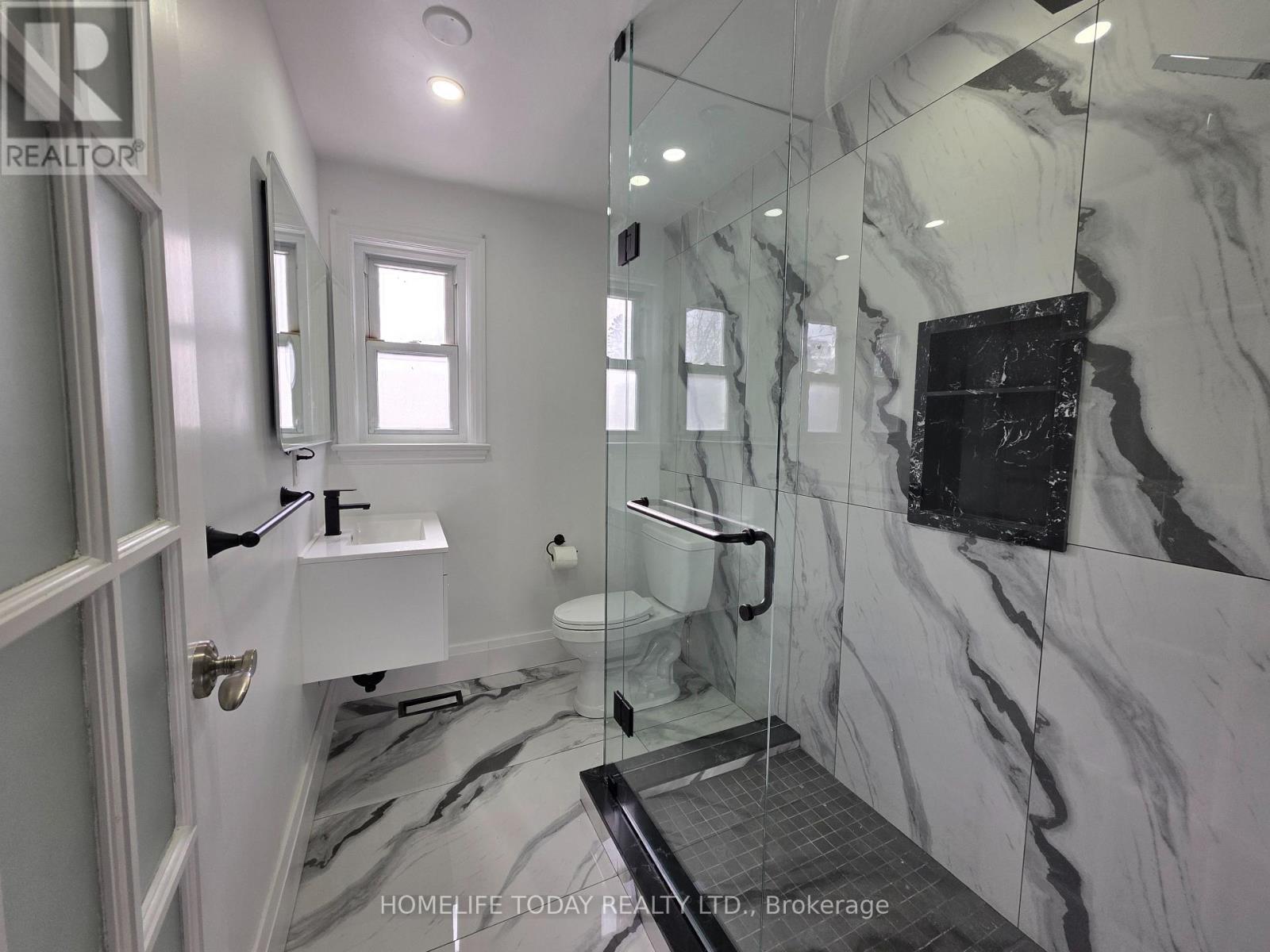 Main - 138 Westbourne Avenue, Toronto, Ontario  M1L 2Z1 - Photo 13 - E12538678