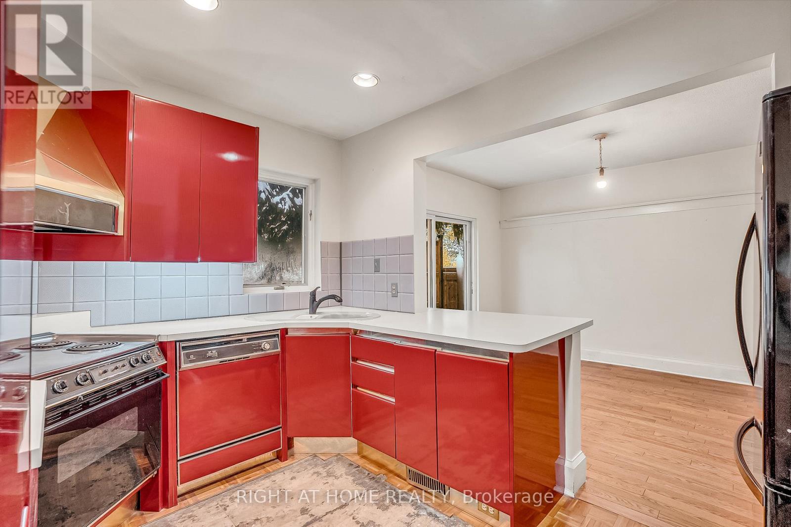 155 Neville Park Boulevard, Toronto, Ontario  M4E 3P7 - Photo 13 - E12538750