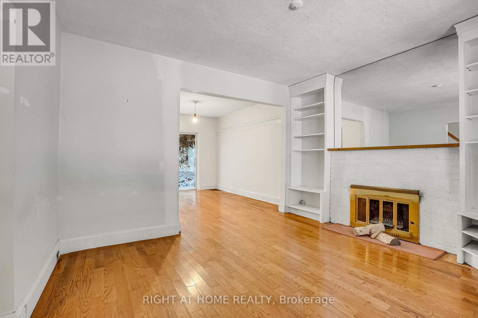 155 Neville Park Boulevard, Toronto, Ontario  M4E 3P7 - Photo 7 - E12538750