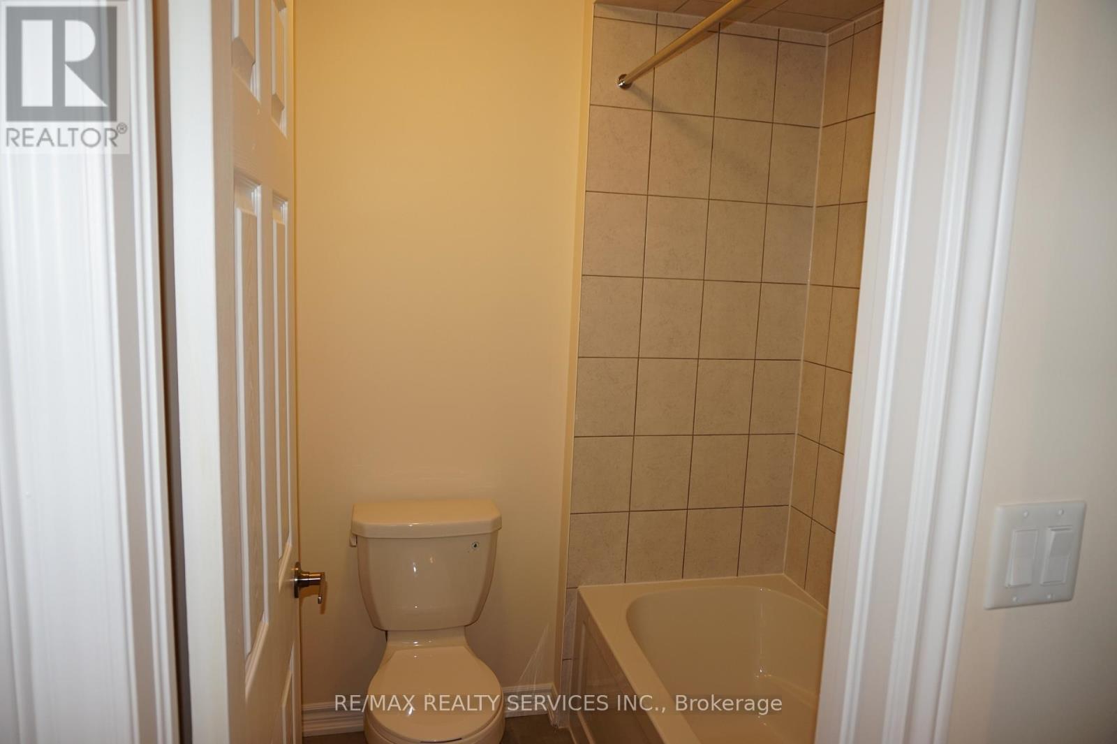 38 Arthur Mclaughlin Street, Clarington, Ontario  L1C 0T6 - Photo 16 - E12538786