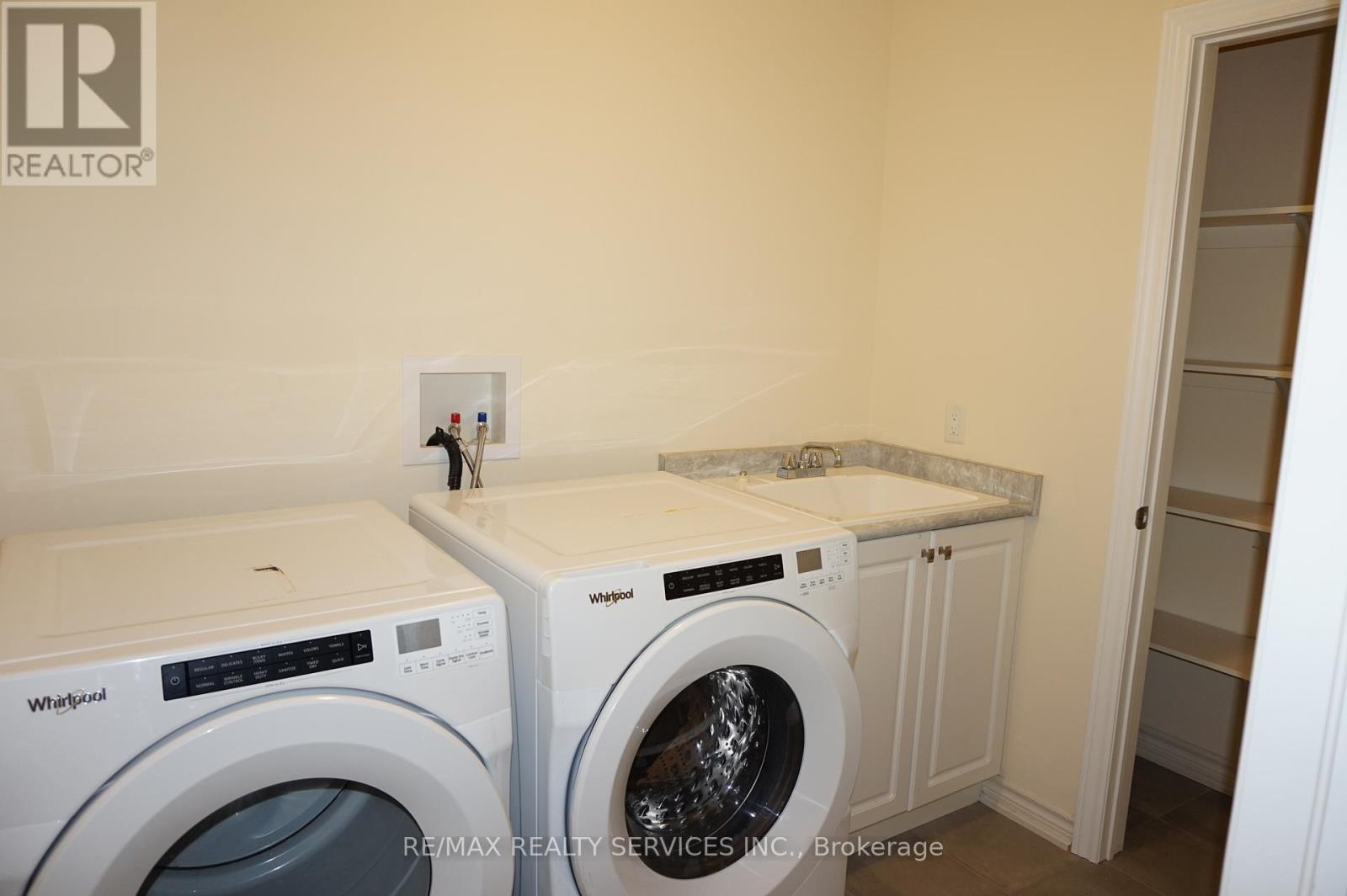 38 Arthur Mclaughlin Street, Clarington, Ontario  L1C 0T6 - Photo 17 - E12538786