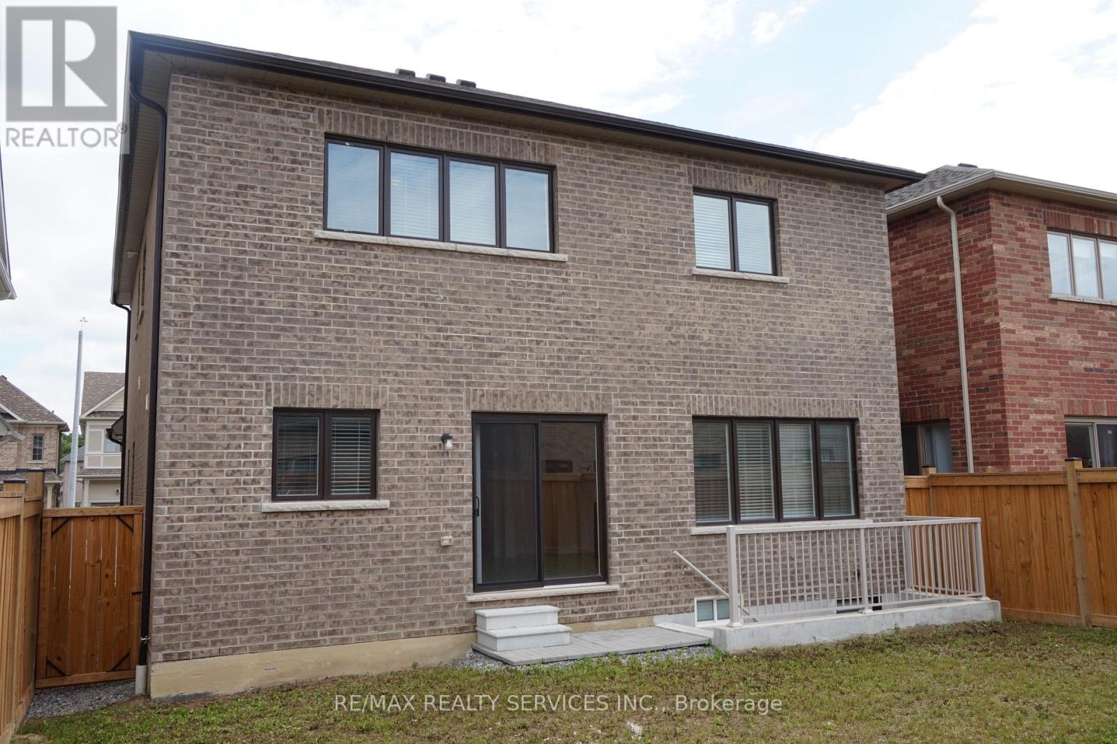 38 Arthur Mclaughlin Street, Clarington, Ontario  L1C 0T6 - Photo 21 - E12538786