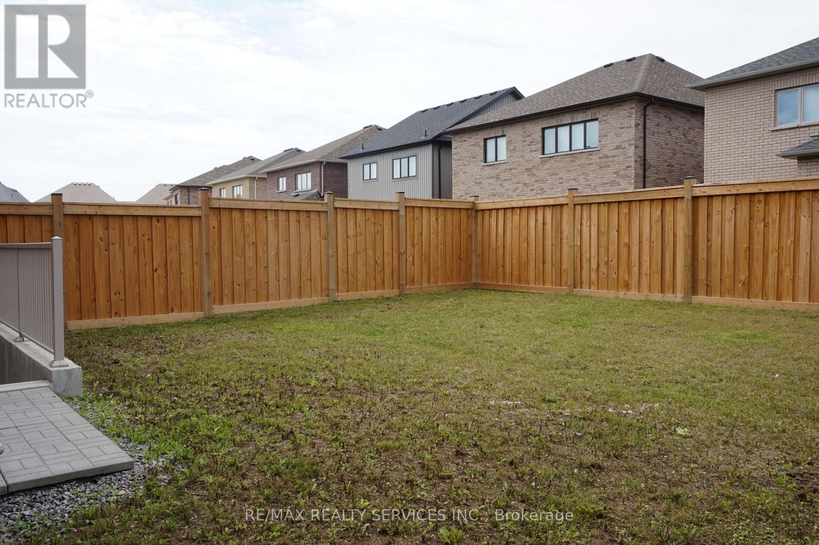 38 Arthur Mclaughlin Street, Clarington, Ontario  L1C 0T6 - Photo 22 - E12538786