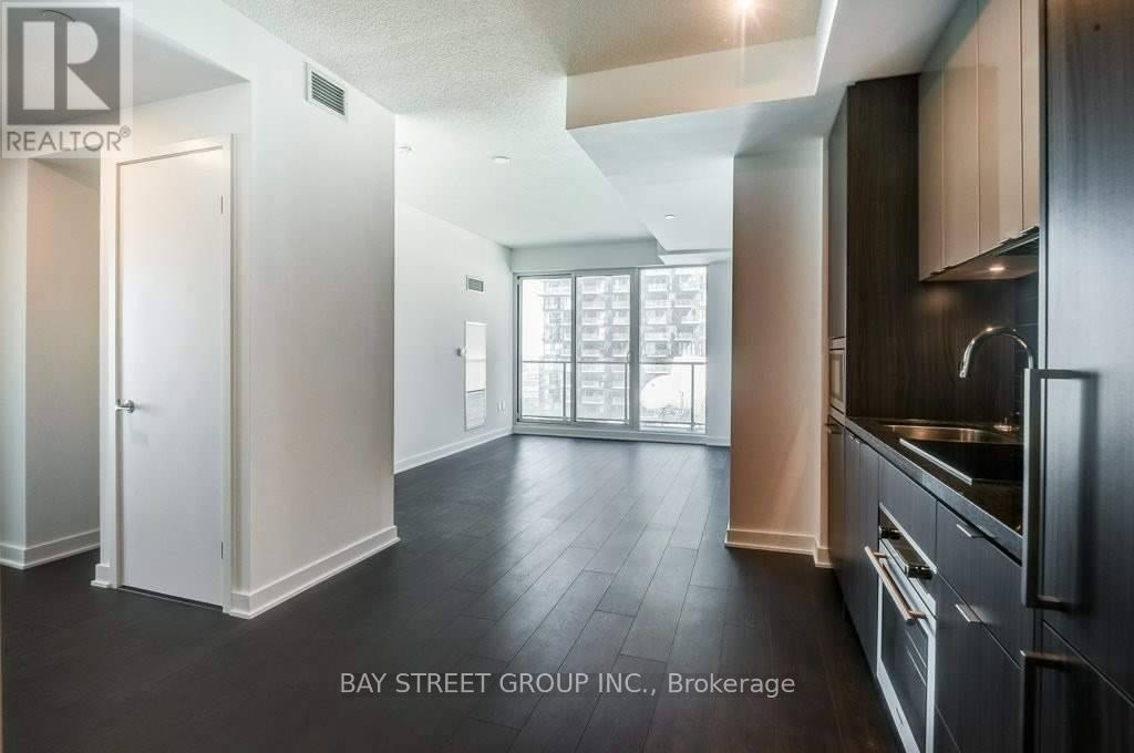 1605 - 125 Blue Jays Way, Toronto, Ontario  M5V 0N5 - Photo 4 - C12501424