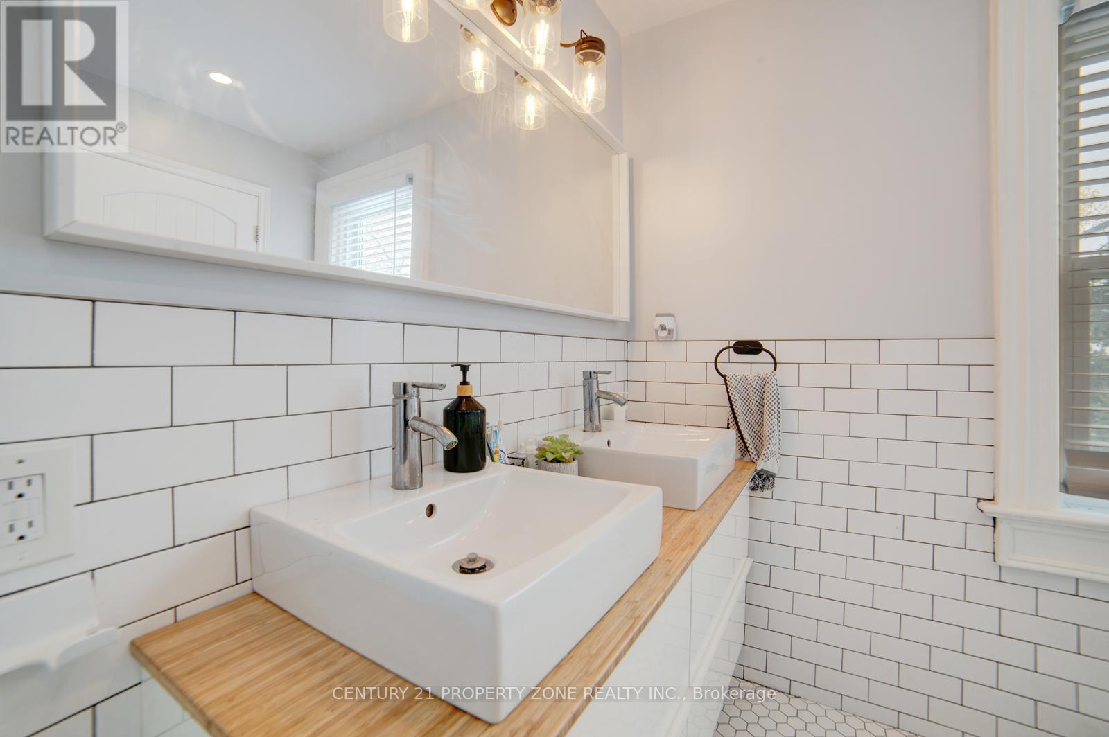 505 Duke Street, Cambridge, Ontario  N3H 3T2 - Photo 35 - X12538072