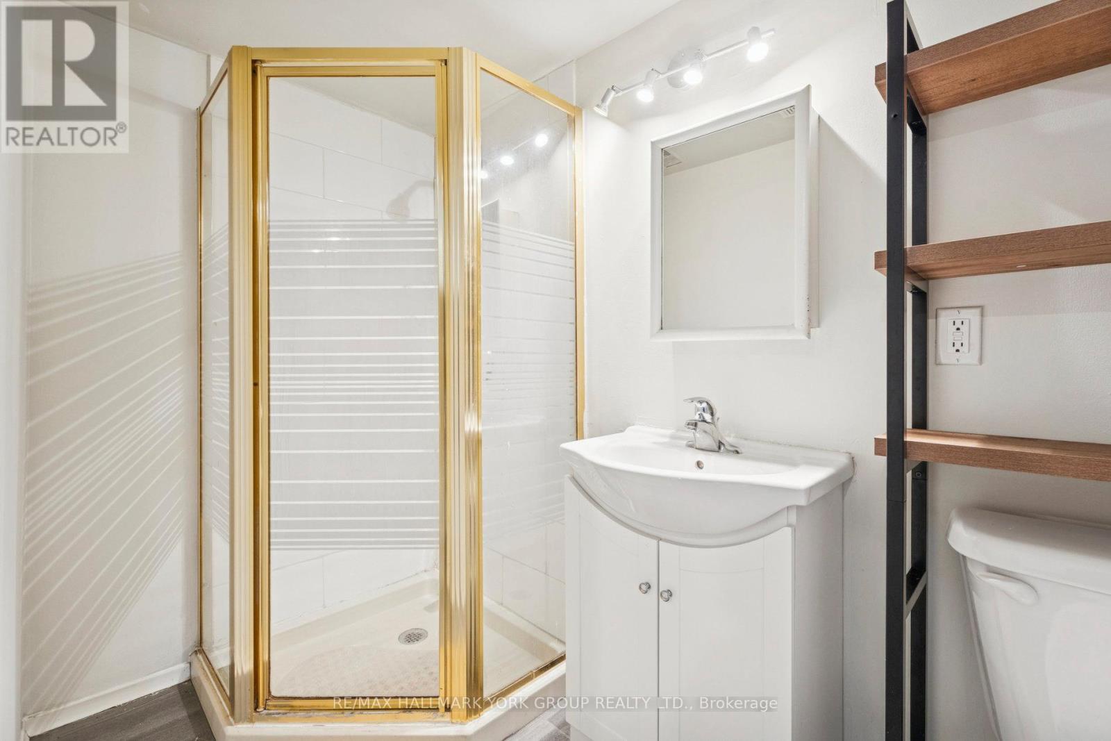 (East) - 351 Winnifred Drive, Georgina, Ontario  L4P 3B6 - Photo 11 - N12538664