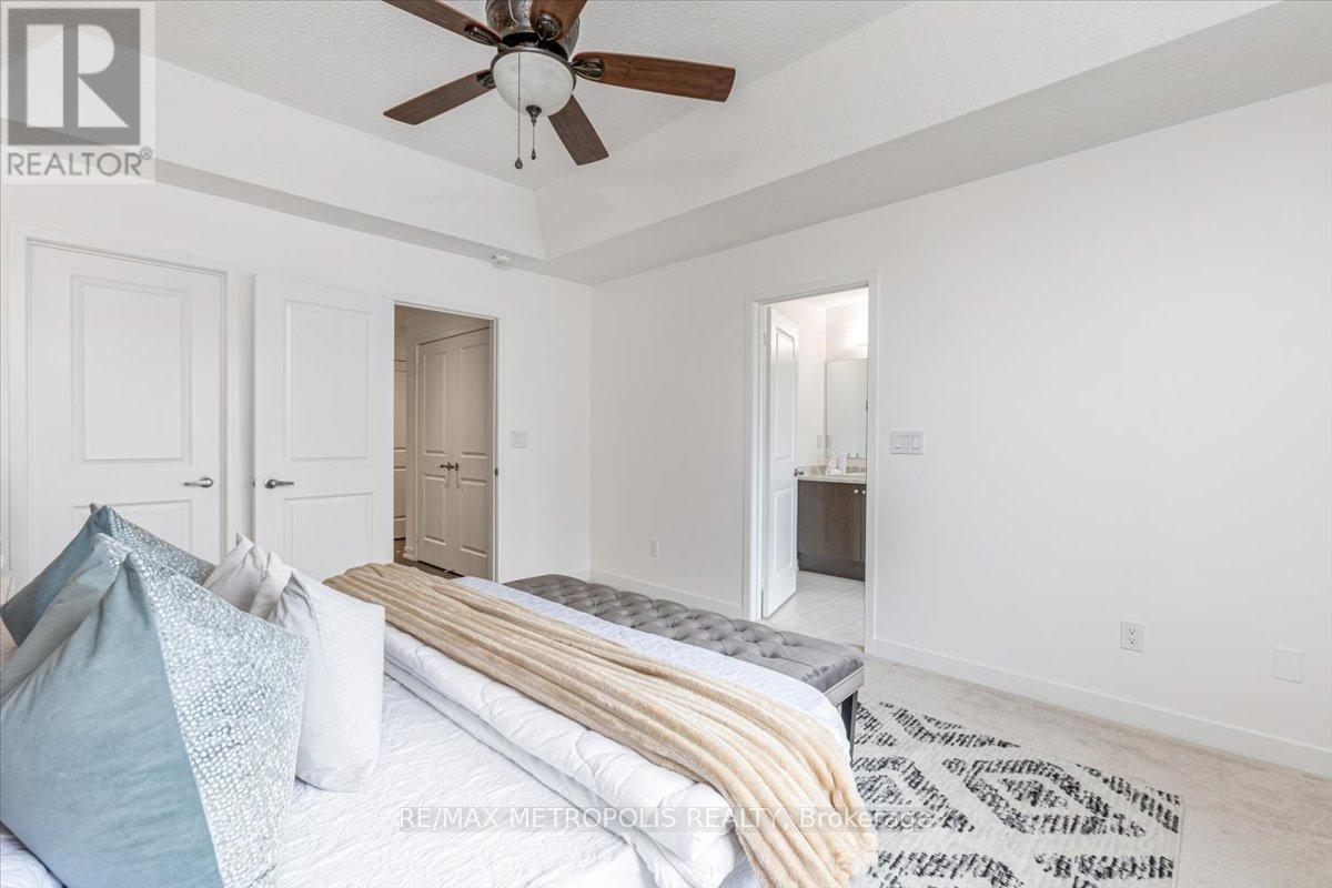 82 Dundonald Trail, Newmarket, Ontario  L3Y 0E3 - Photo 19 - N12538734