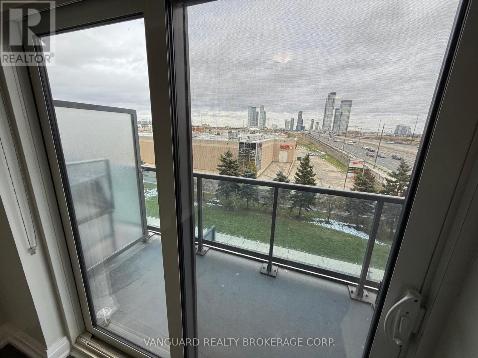 316 - 3600 Highway 7, Vaughan, Ontario  L4L 0G7 - Photo 11 - N12538740